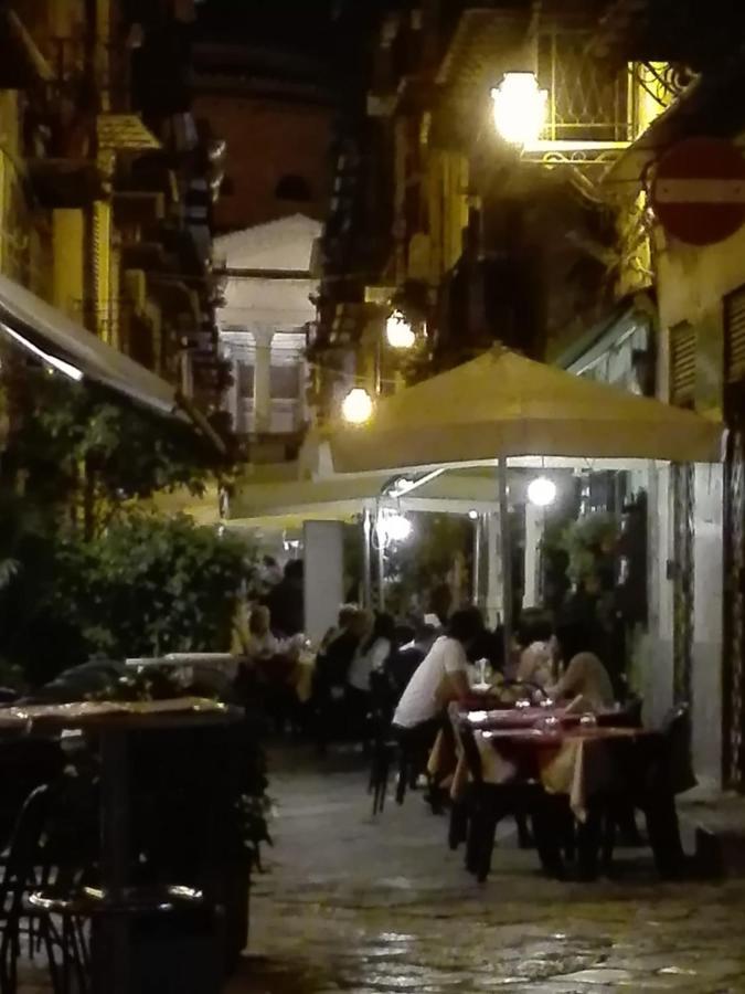 Casa Del Cioccolato Apartment Palermo Bagian luar foto